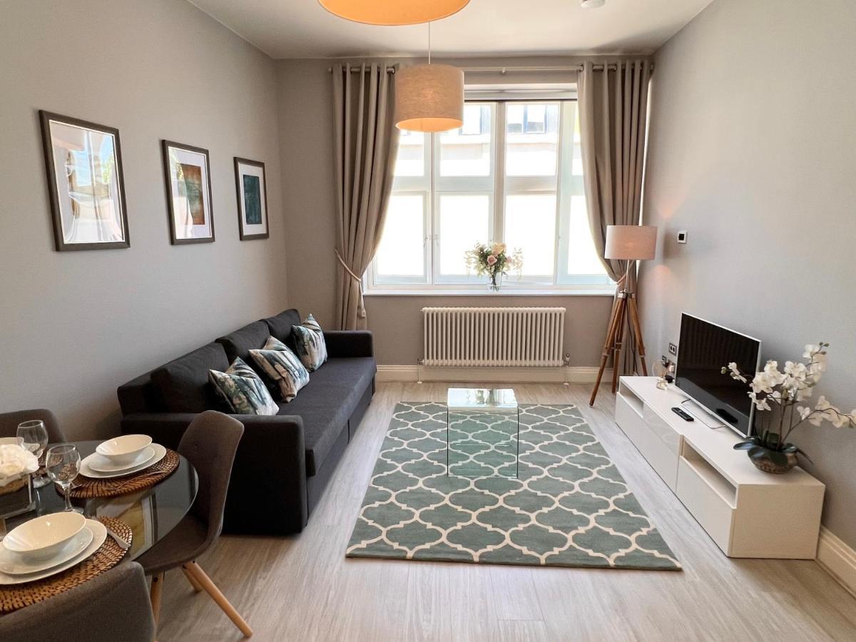 Urban Living'S - Windsor Castle Luxury Apartments Экстерьер фото