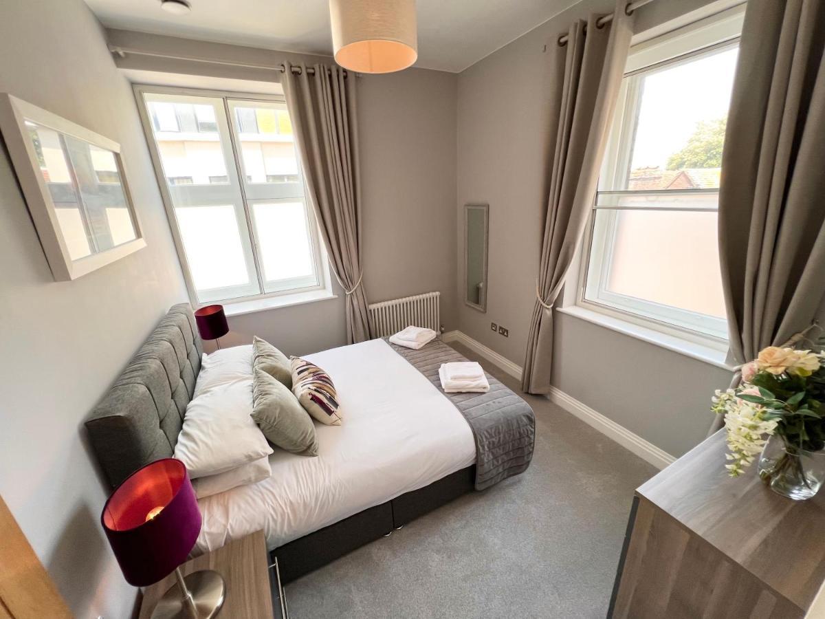 Urban Living'S - Windsor Castle Luxury Apartments Экстерьер фото
