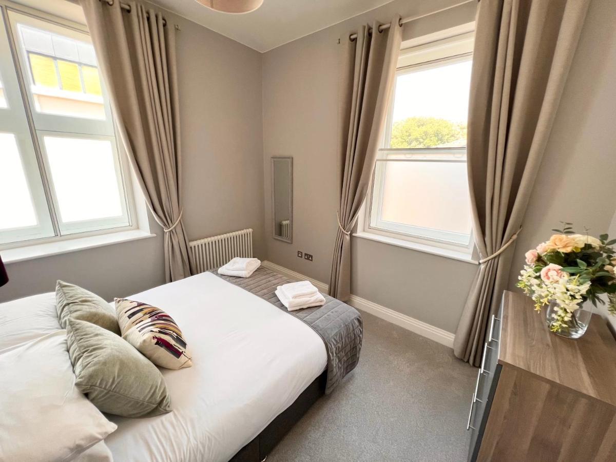Urban Living'S - Windsor Castle Luxury Apartments Экстерьер фото