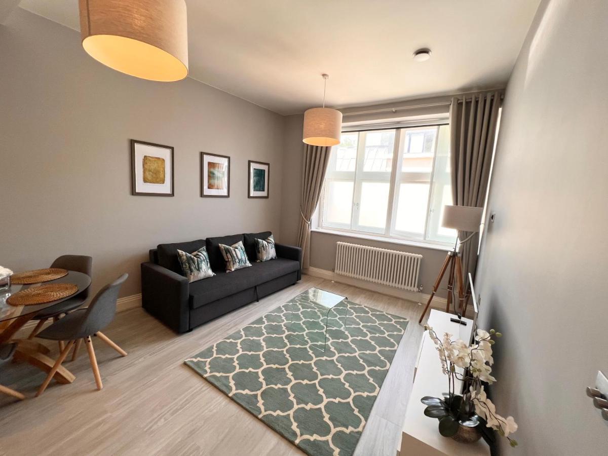 Urban Living'S - Windsor Castle Luxury Apartments Экстерьер фото
