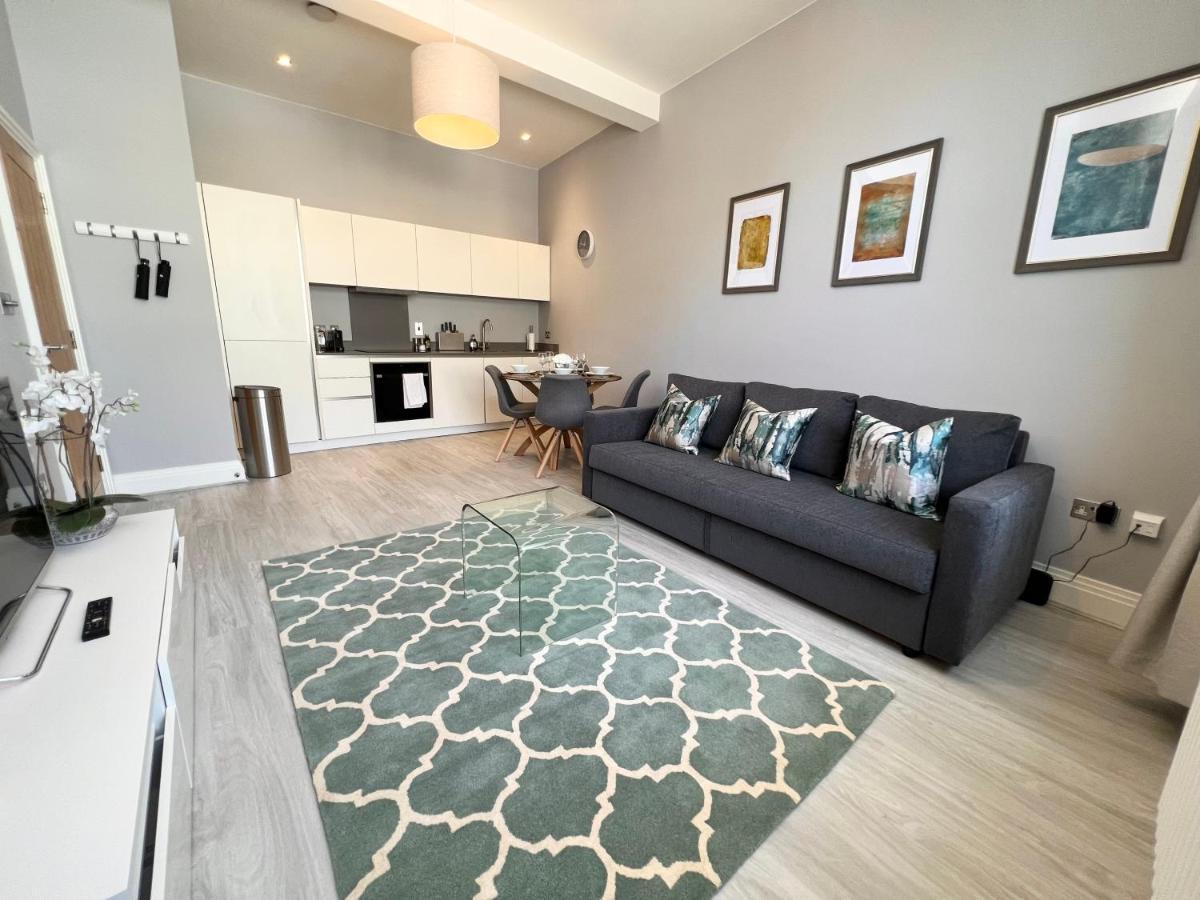Urban Living'S - Windsor Castle Luxury Apartments Экстерьер фото