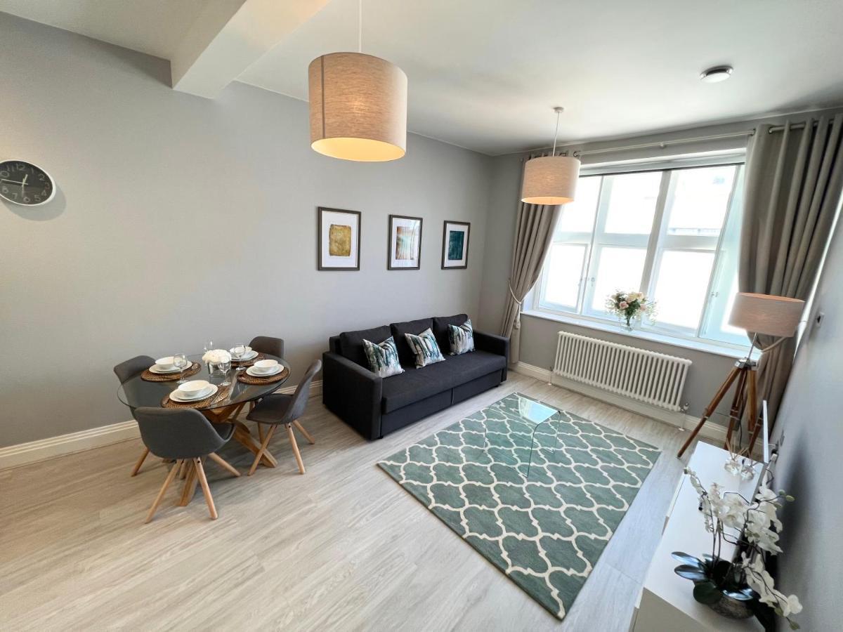 Urban Living'S - Windsor Castle Luxury Apartments Экстерьер фото