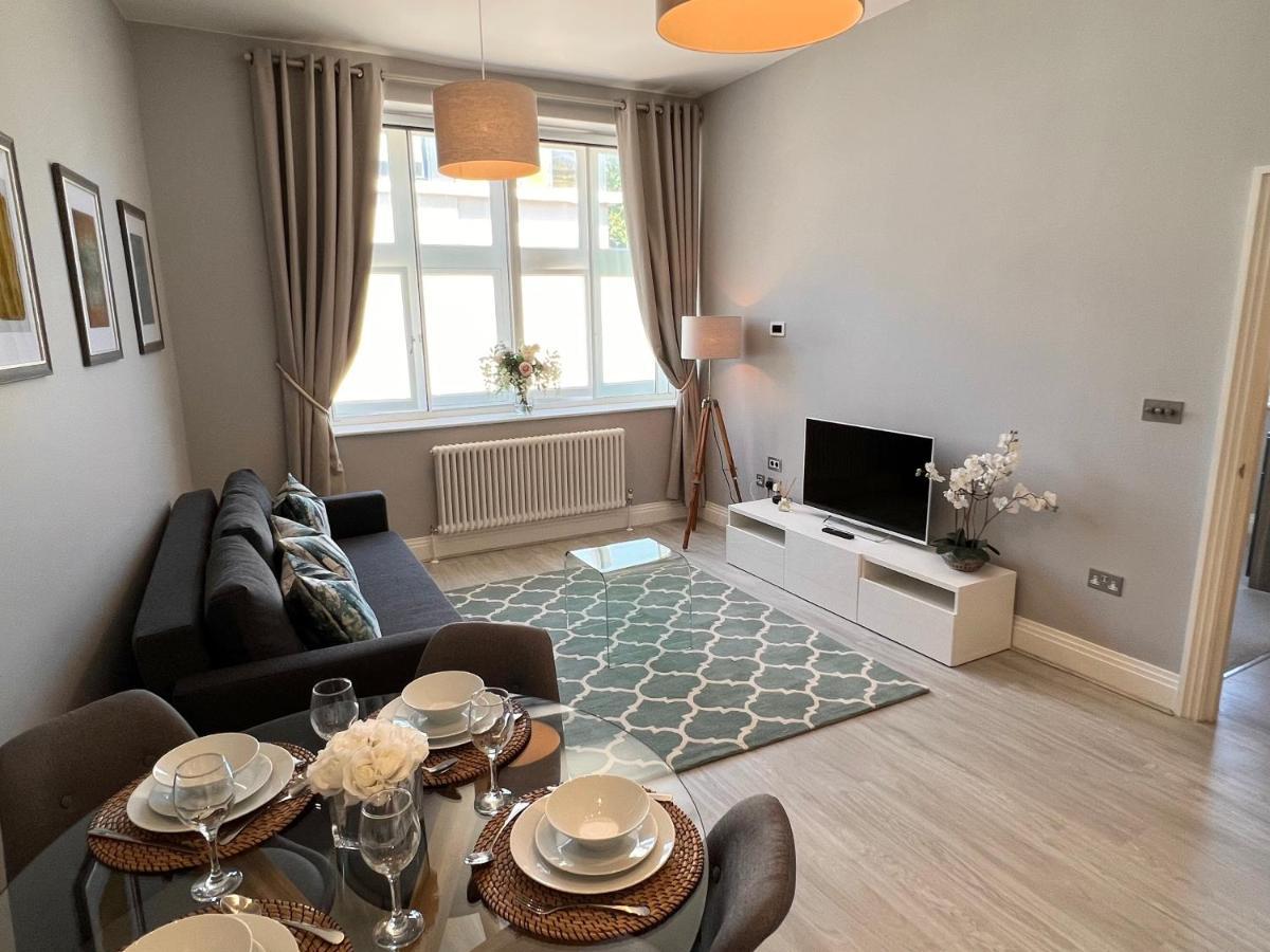 Urban Living'S - Windsor Castle Luxury Apartments Экстерьер фото