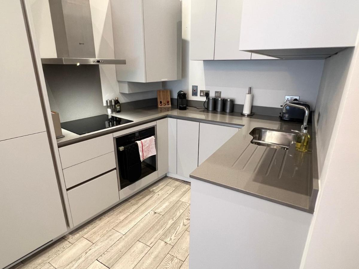 Urban Living'S - Windsor Castle Luxury Apartments Экстерьер фото