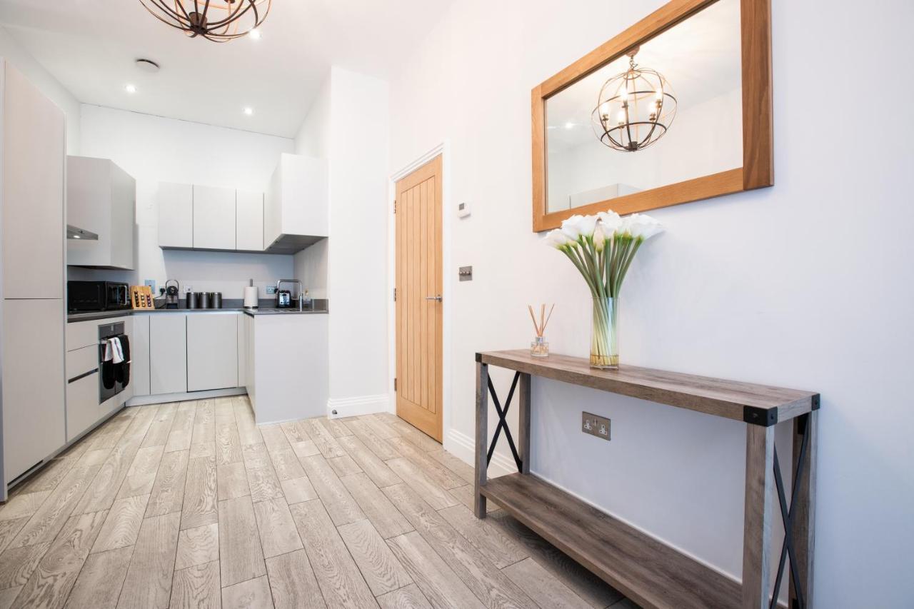 Urban Living'S - Windsor Castle Luxury Apartments Экстерьер фото