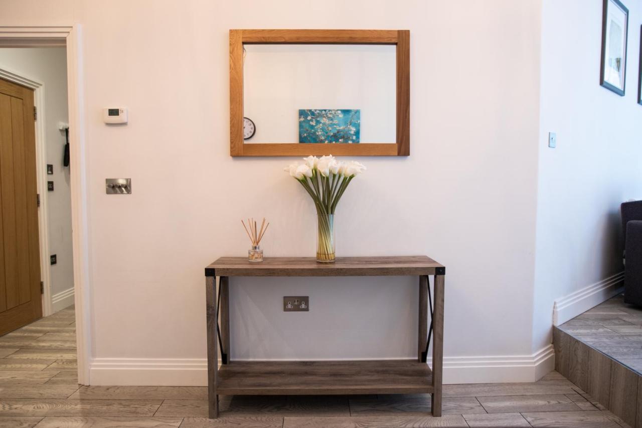 Urban Living'S - Windsor Castle Luxury Apartments Экстерьер фото