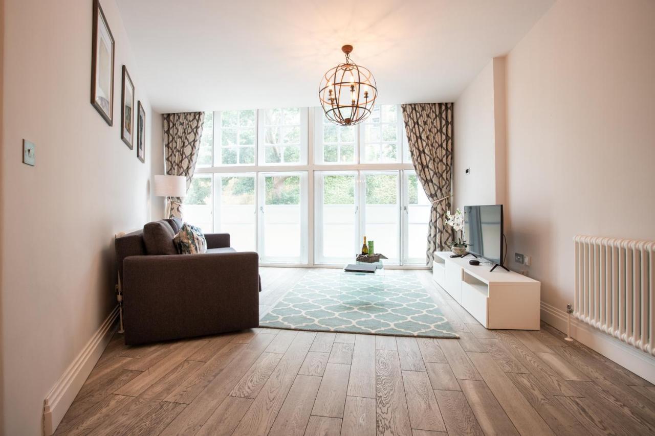 Urban Living'S - Windsor Castle Luxury Apartments Экстерьер фото