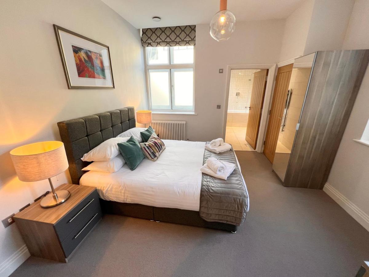 Urban Living'S - Windsor Castle Luxury Apartments Экстерьер фото
