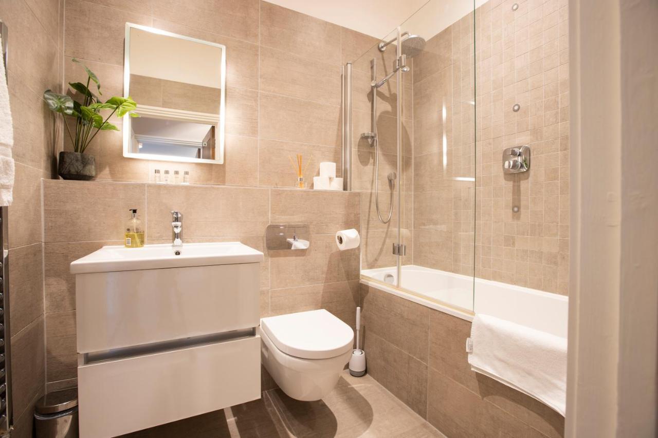 Urban Living'S - Windsor Castle Luxury Apartments Экстерьер фото